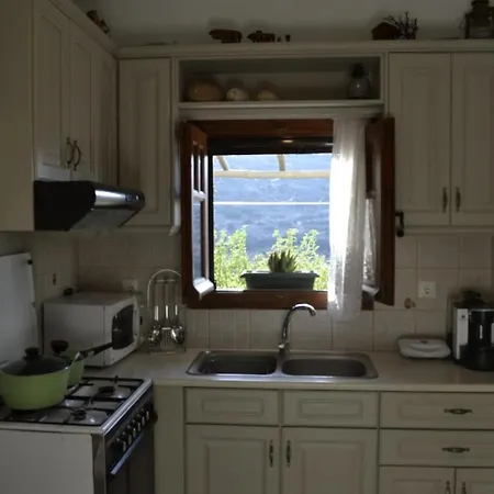 Farm stay Saint Anna Estate Kato Potamia (Naxos)